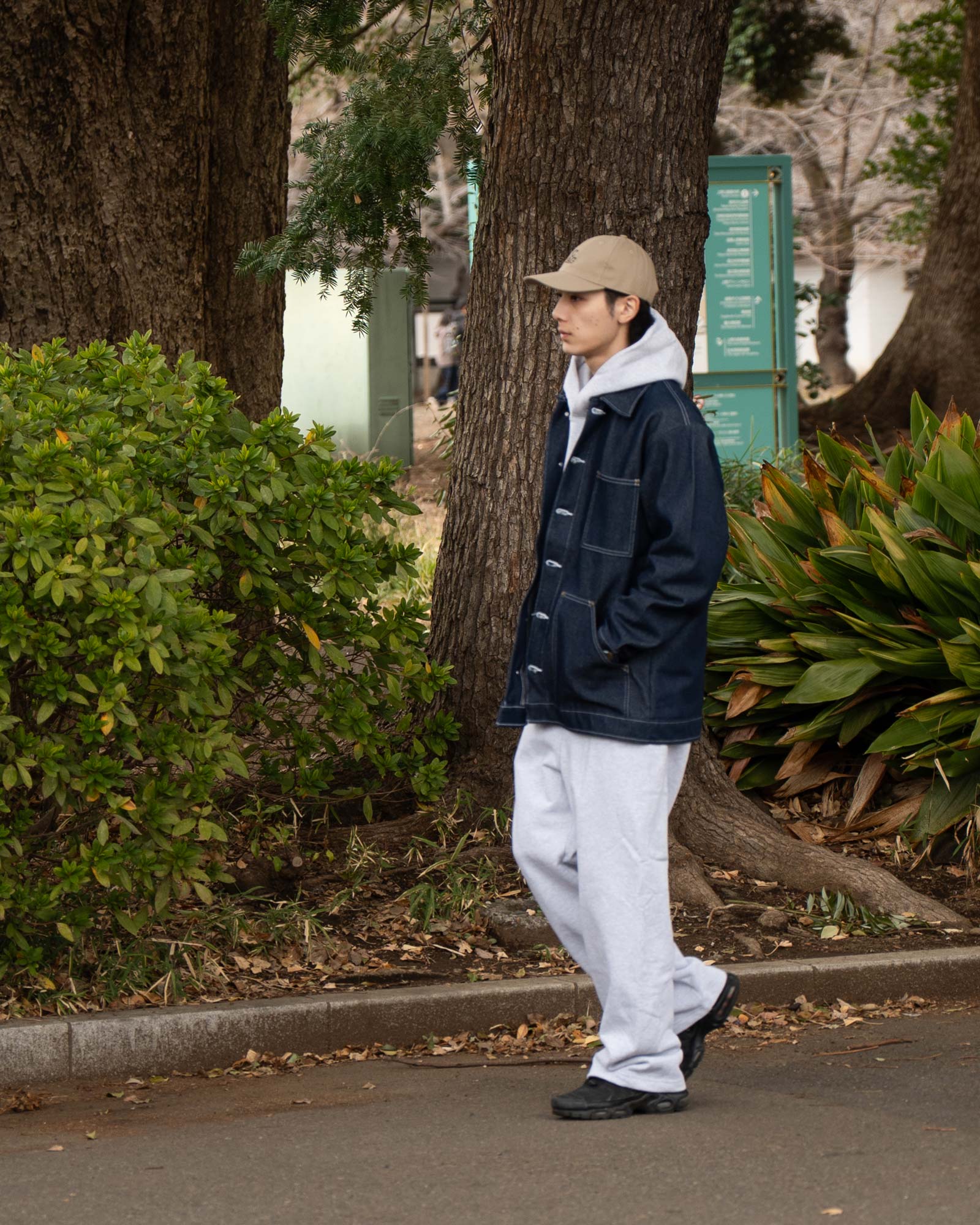 PRISON BLUES デニムヤードコート 別注ホワイトステッチのディテール