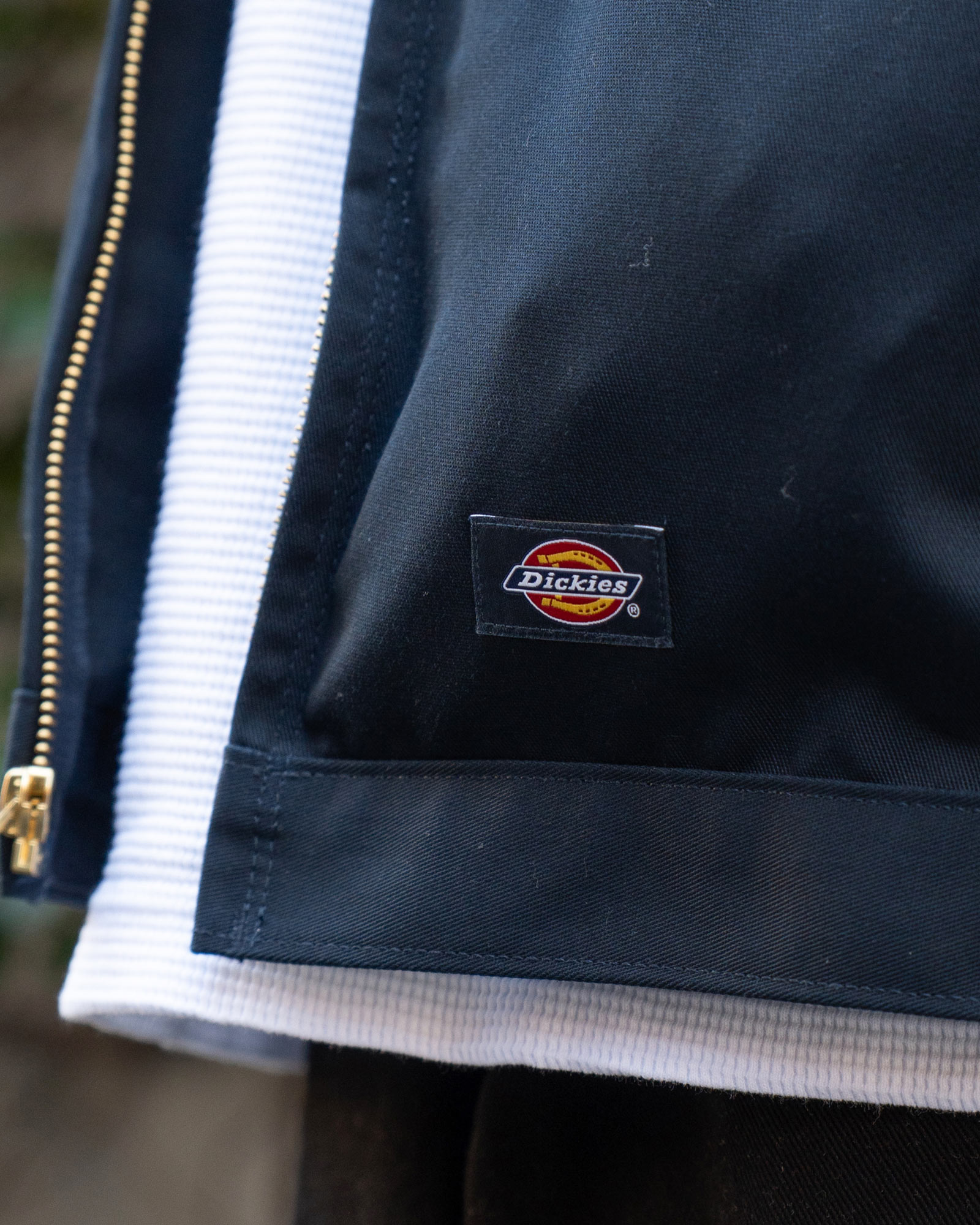 Dickies JT75 アイゼンハワージャケットの襟元とジップディテール