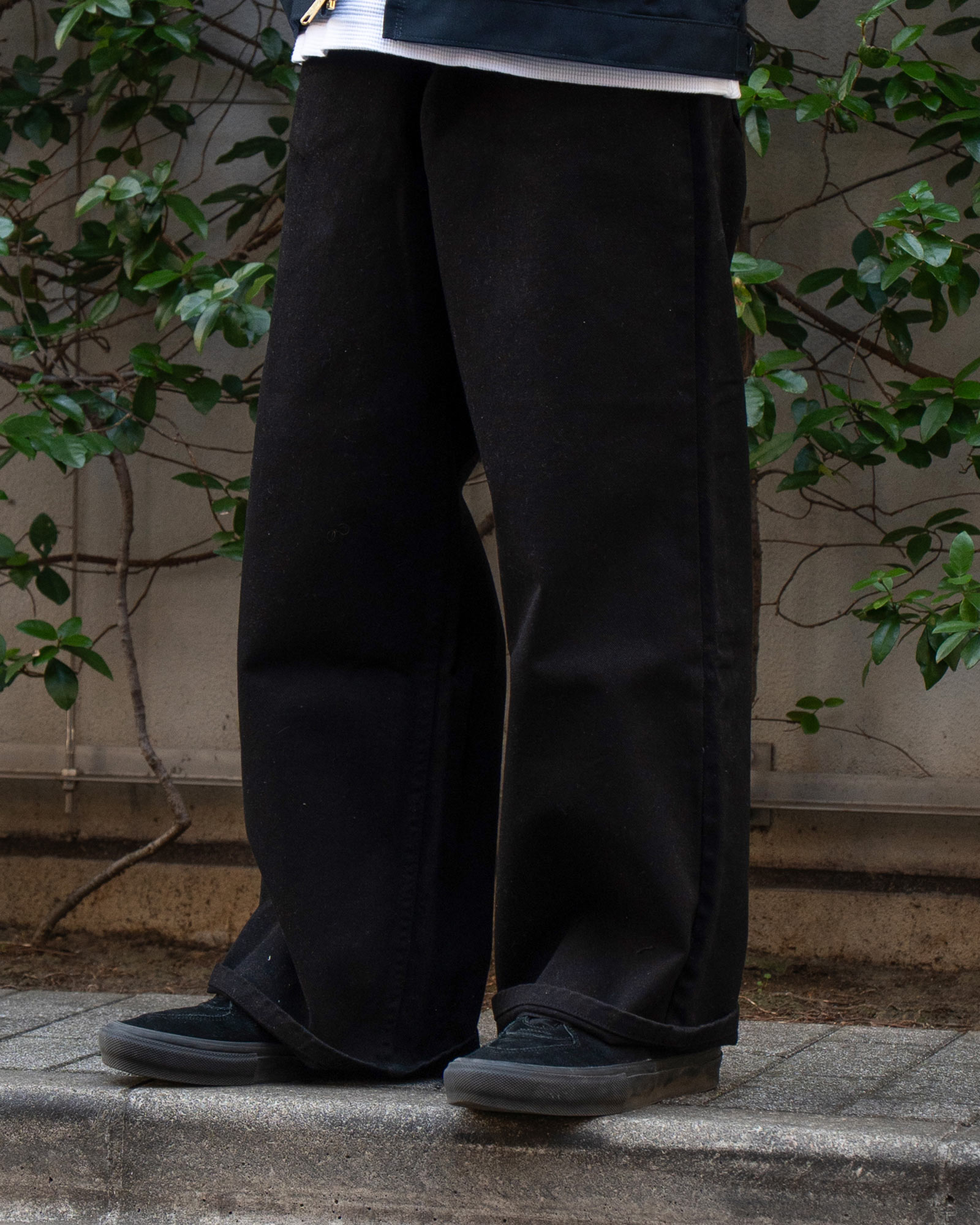 アイゼンハワージャケットを使った春のバックスタイル