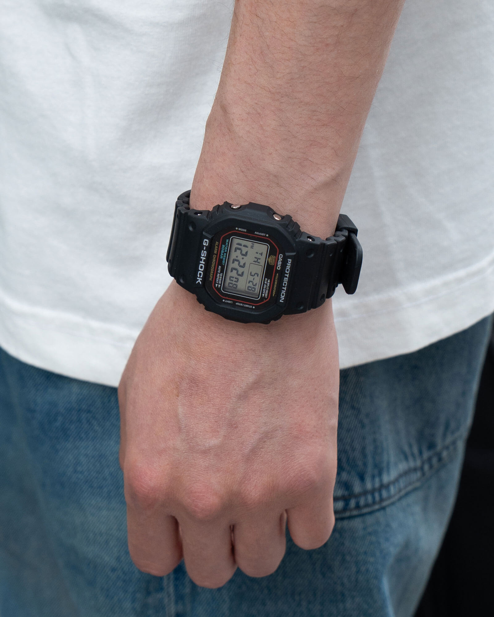 ロサンゼルスアパレル 18412GD ポロTシャツの横姿シルエット
