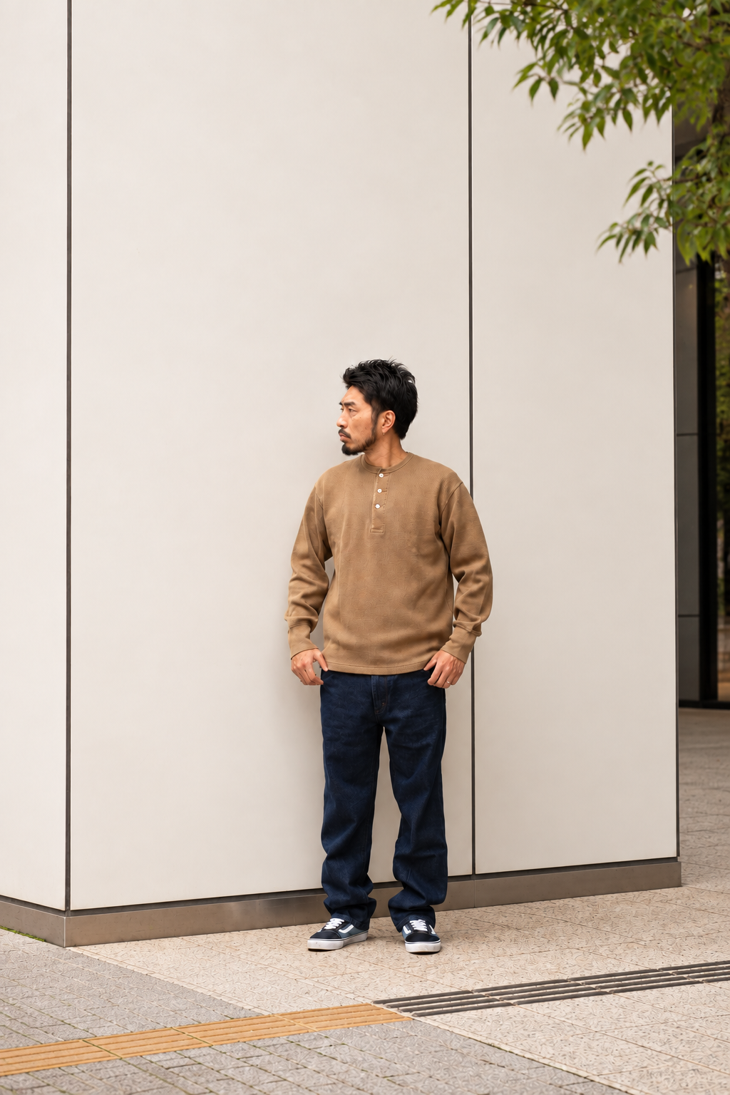 BROWN 436をデニムに合わせた着用コーディネート