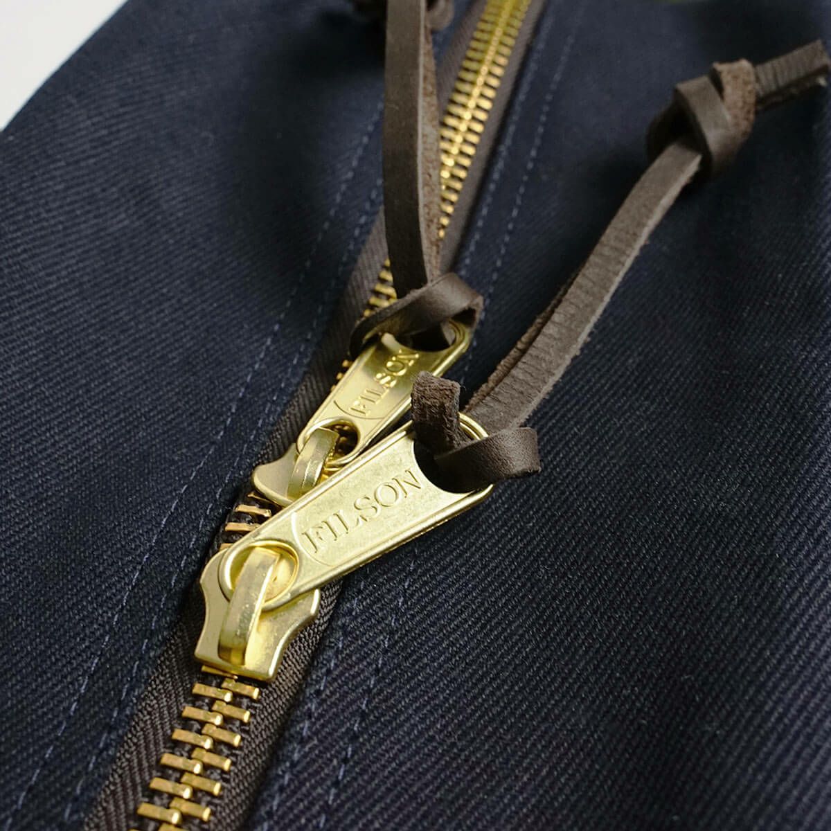 フィルソン FILSON キャンバス トートバッグ ウィズ ジッパー | Jalana