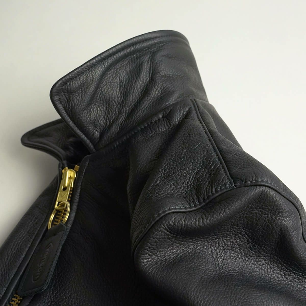 バンソンVANSONエンフィールド襟付きシングルライダースソフトカウレザースキニアーフィット(メンズアメリカ製ENFIELDレザージャケット革ジャン）