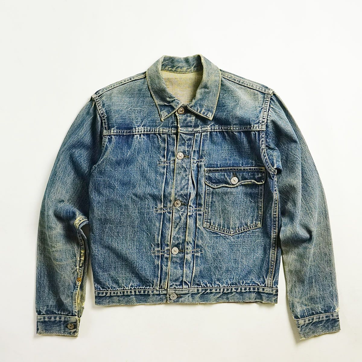 リーバイス LEVI