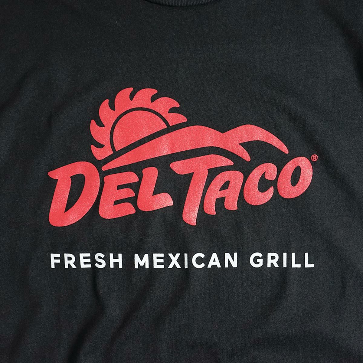 デルタコDELTACO半袖Tシャツブラックロゴ