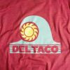 デルタコDELTACO半袖Tシャツレッドロゴウエイブ