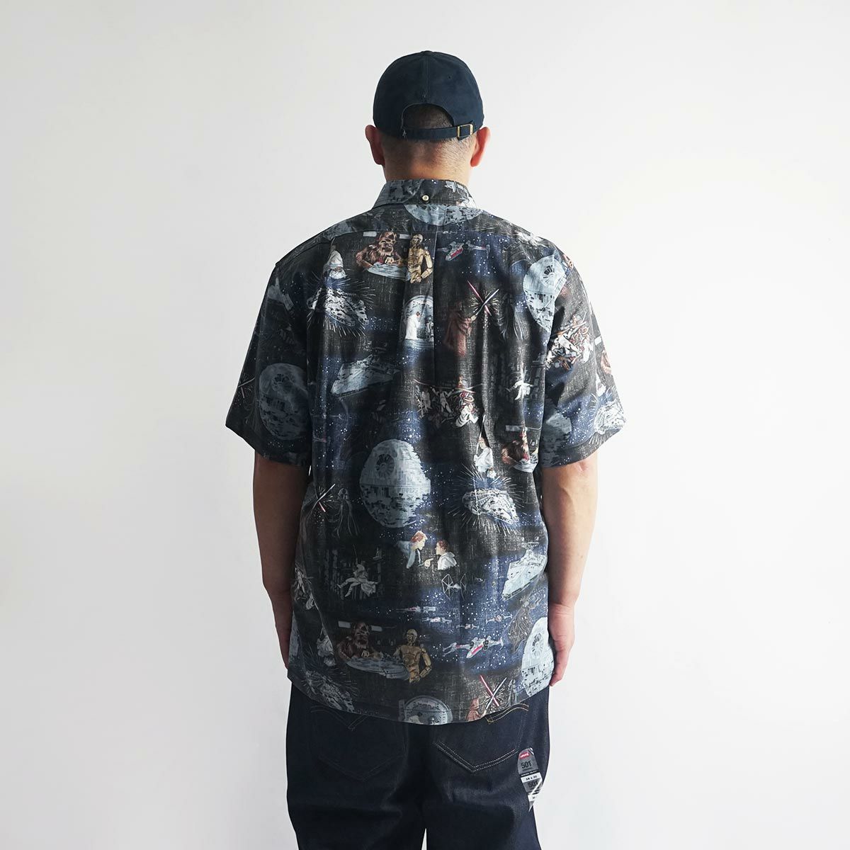 レインスプーナーXスターウォーズREYNSPOONERXSTARWARS半袖アロハシャツプルオーバーAGALAXYFAR，FARAWAY．．．