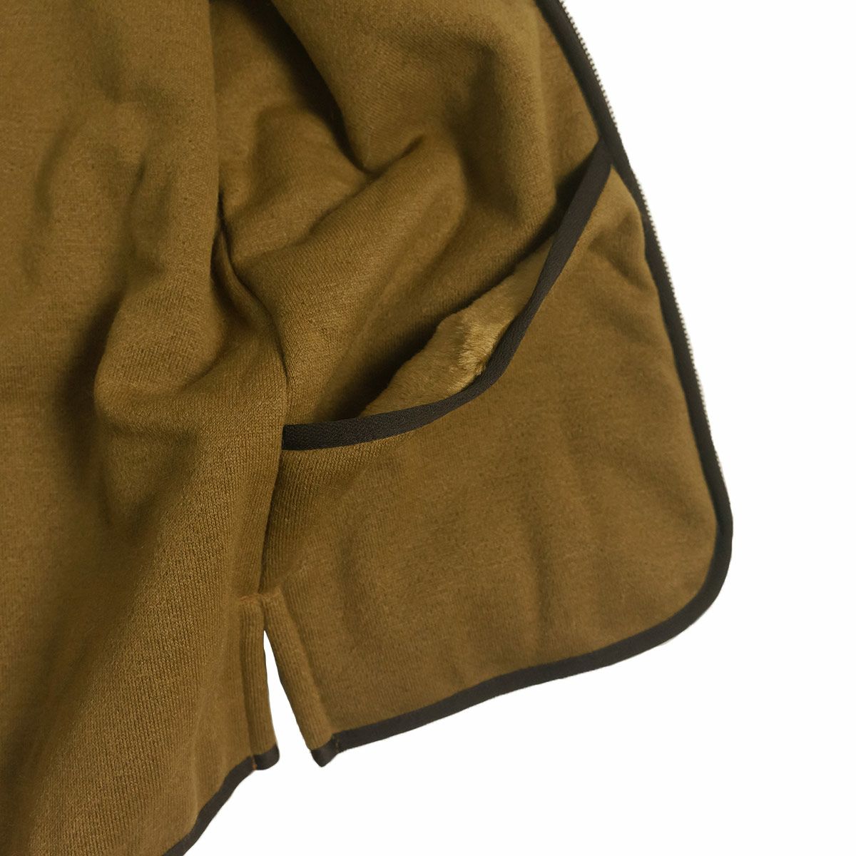 バブアBarbourウォームパイルウエストコート