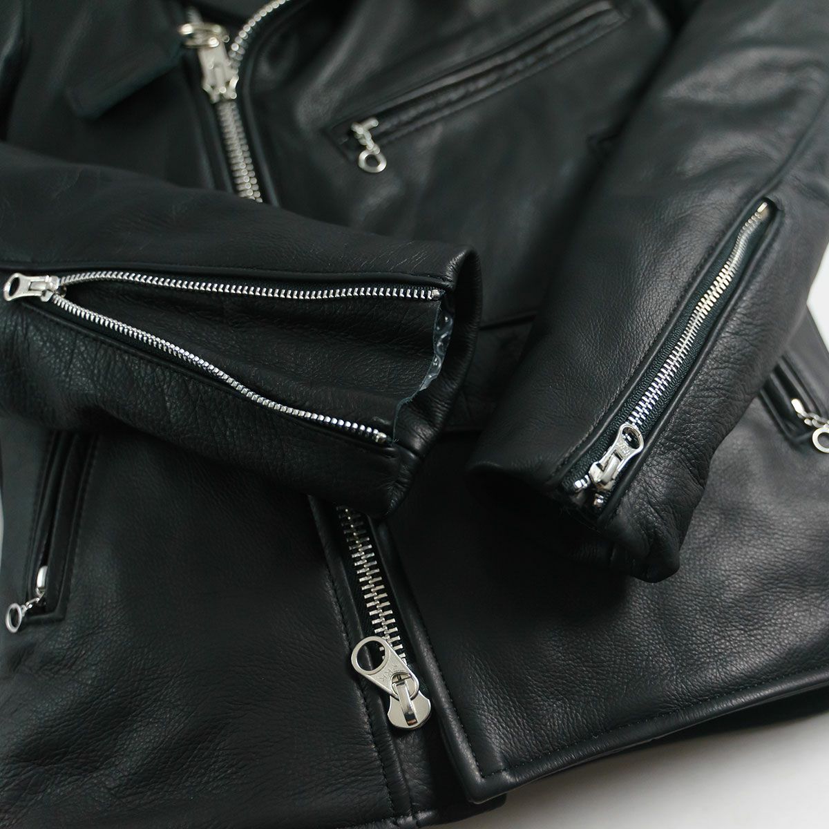 バンソンVANSONC2Rダブルライダースソフトカウレザースキニアーフィットシルバージップ｜メンズライダースレザージャケットアメリカ製革ジャンスリムタイトサテン裏地本革牛革MADEINUSAサイズ34-44アウターブランド