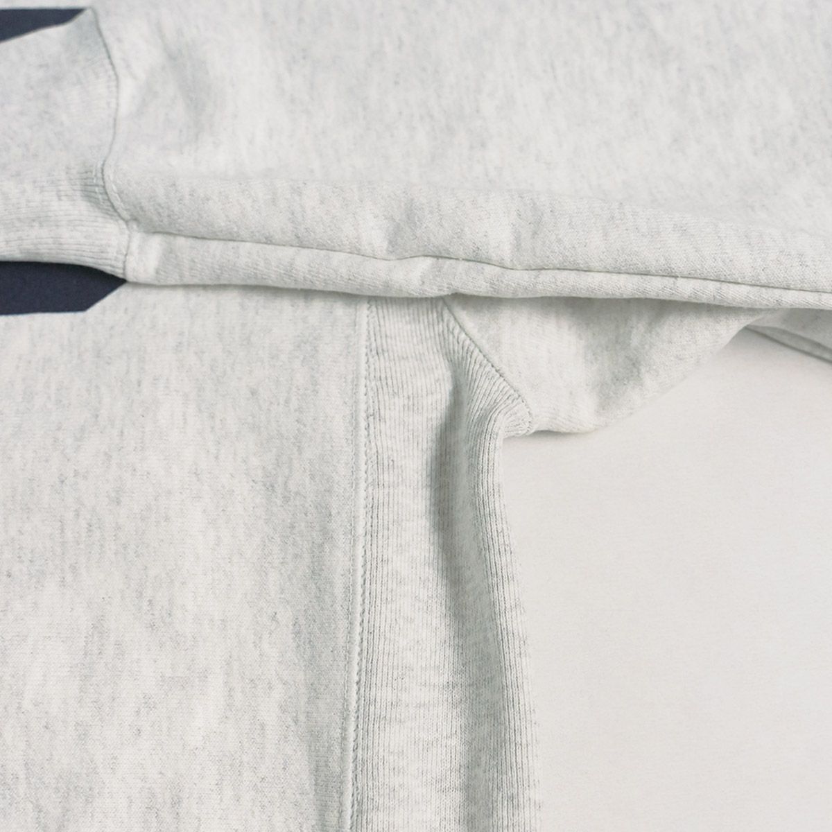 リズディRISDオフィシャルクルーネックカレッジスウェットチャンピオンリバースウィーブ（メンズS-XXLChampionロードアイランドスクールオブデザイン）