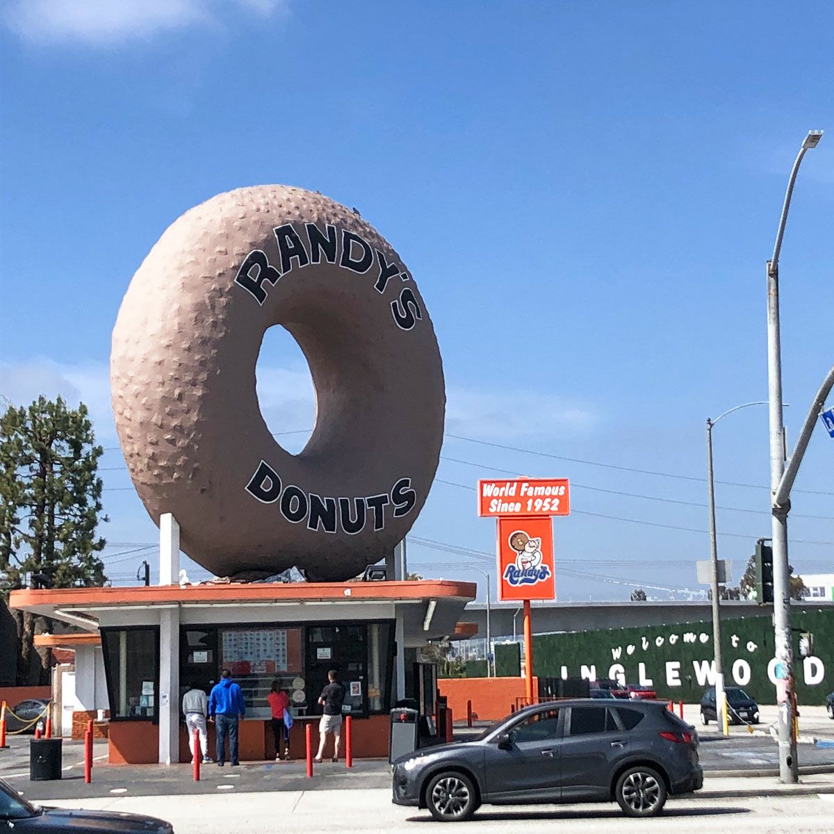 Randy's Donuts