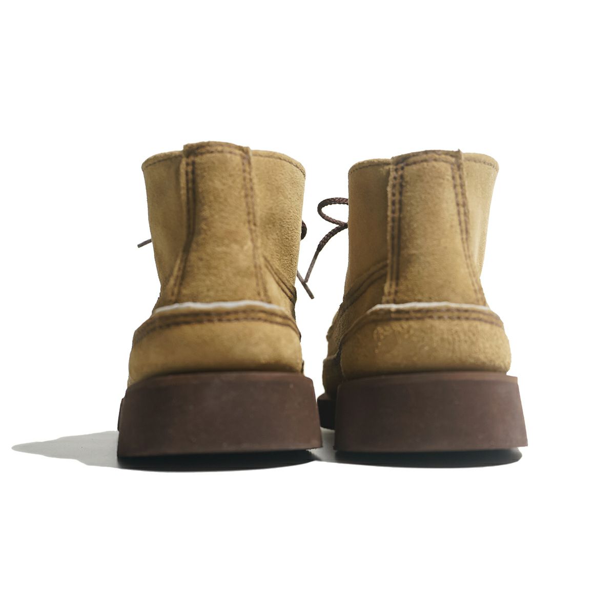 ラッセルモカシンRUSSELLMOCCASINスポーティングクレーチャッカブーツララミースエードサンド