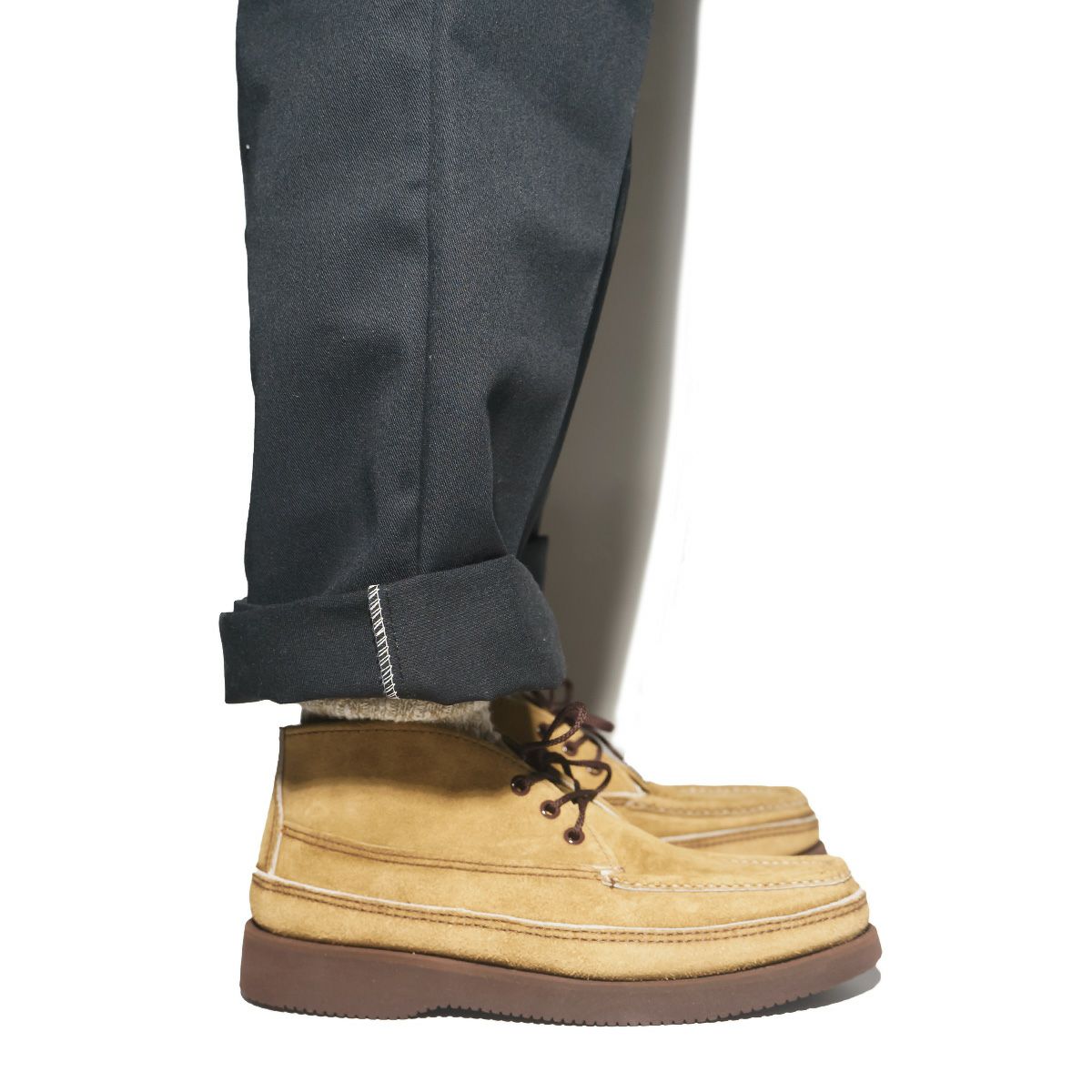 ラッセルモカシンRUSSELLMOCCASINスポーティングクレーチャッカブーツララミースエードサンド