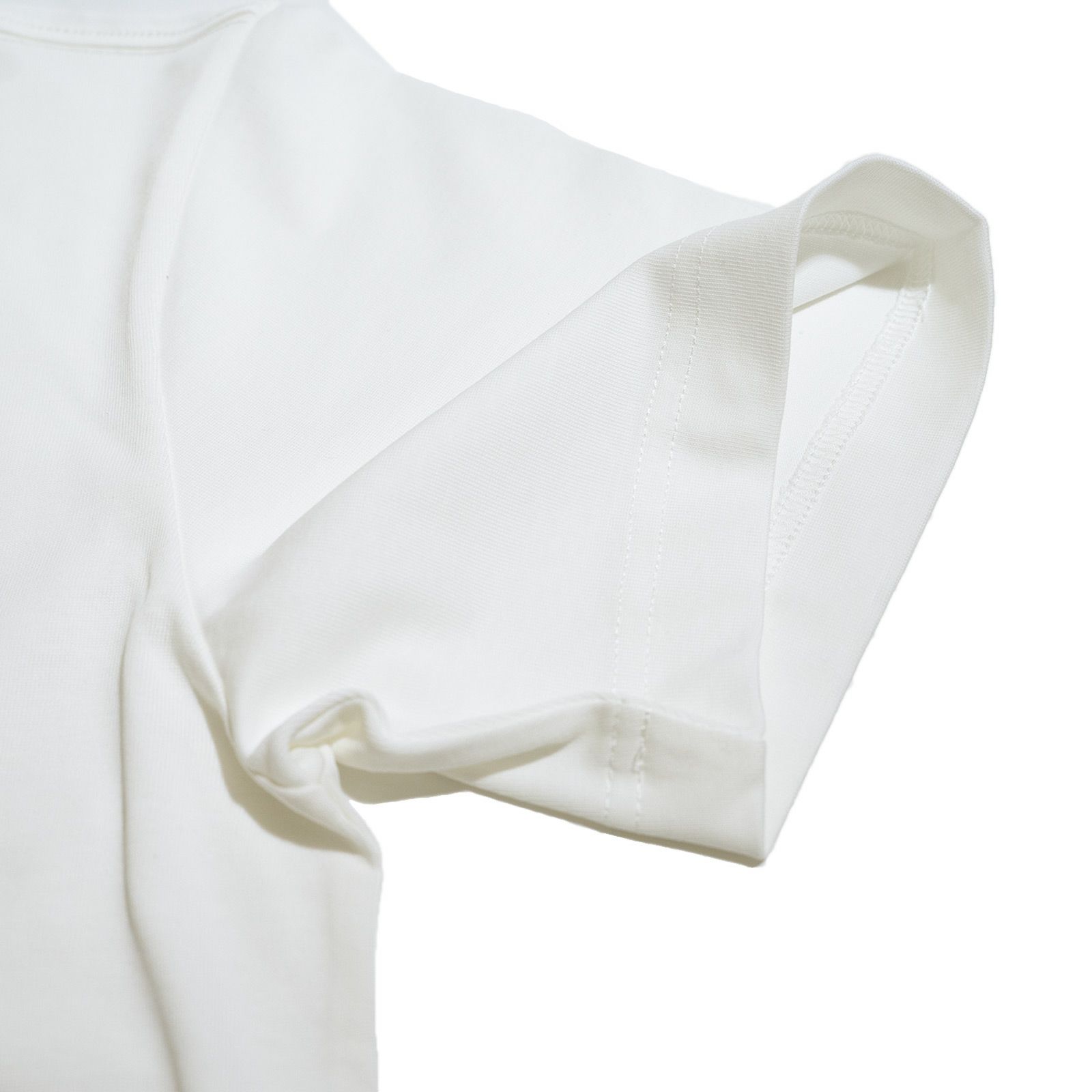 バラクータBARACUTAスローボーイカラーマンTシャツオフホワイト