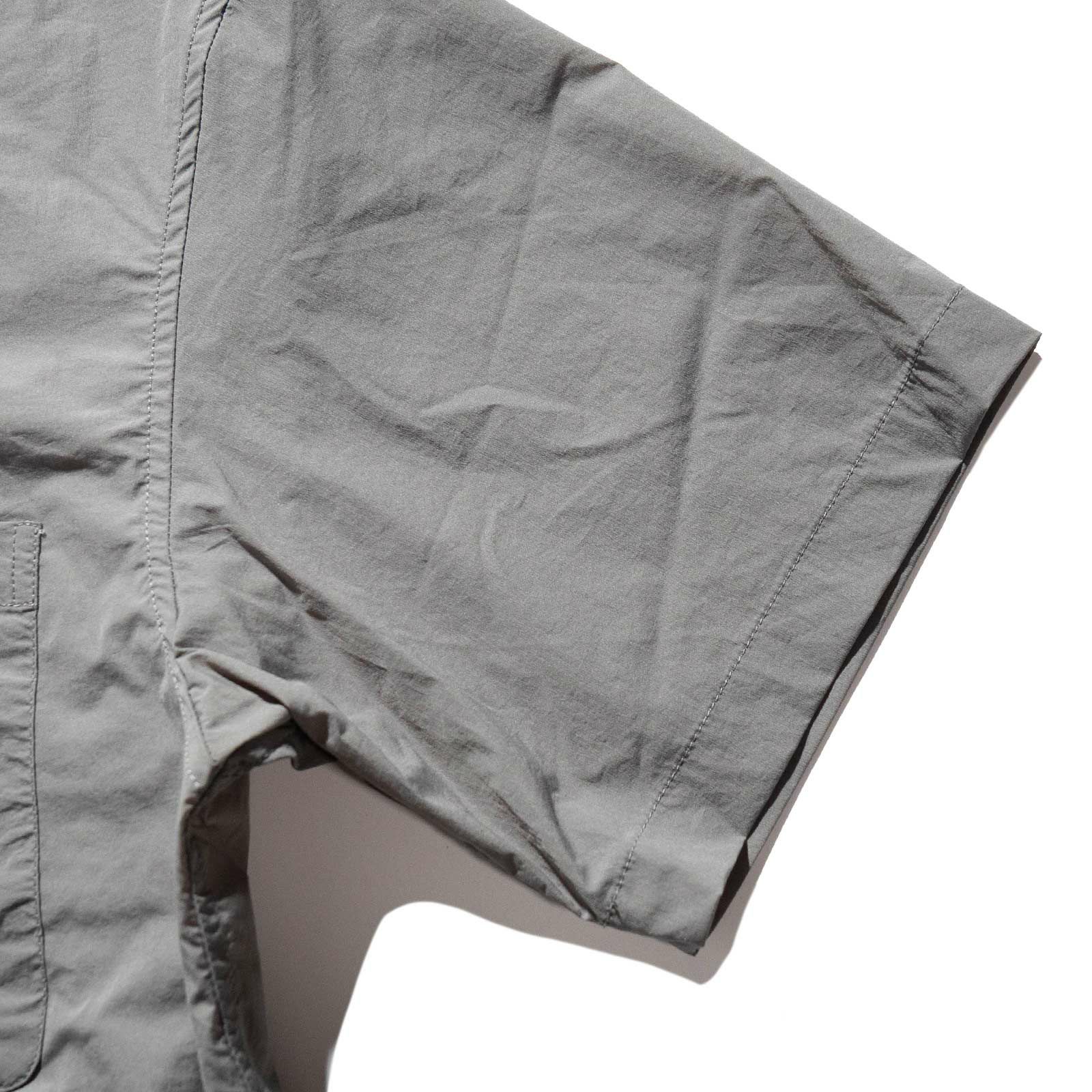 シービーズSEABEESゼログラビティー半袖シャツ