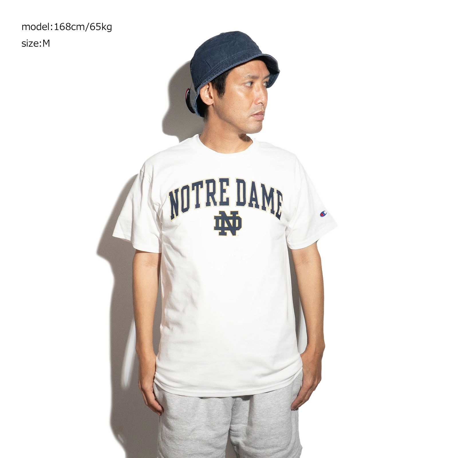 UNIVERSITYOFNOTREDAMEオフィシャルロゴカレッジTシャツチャンピオンボディ